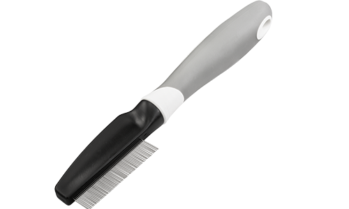 Peigne anti-puces pour chien et chat, dents métalliques fines et poignée ergonomique, conçu pour enlever puces et débris.