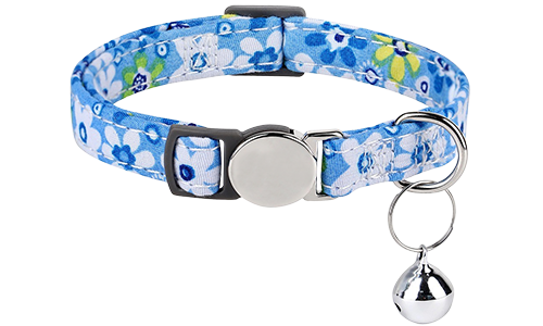 Collier anti-traction pour chat bleu floral, boucle métallique, ajustable et léger pour confort, clochette argentée.