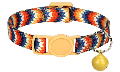 Boheemse Stijl Breakaway Kattenhalsband Vibrant breakaway gele kattenhalsband met zigzag patroon, verstelbaar en lichtgewicht, met gele gesp en bijpassende bel.