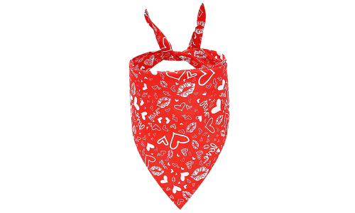 Bandana rouge pour chien, cœur et baisers blancs, idéal pour la Saint-Valentin, lavable en machine et à la main.