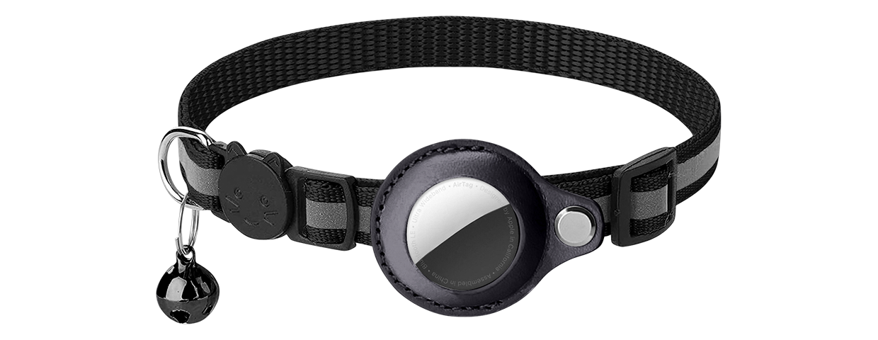 Reflecterende Breakaway Kattenhalsband met AirTag Houder Reflecterende zwarte breakaway kattenhalsband met AirTag-houder, verstelbaar en lichtgewicht, met zwarte bel.