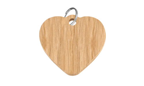 Houten hartvormige hondenpenning, 38mm x 25mm, FSC-gecertificeerd hout, zilveren ring, personaliseerbaar met hondennaam.