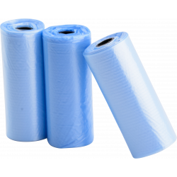 Drie rollen van 15 blauwe hondenpoepzakken, duurzaam en lekbestendig, ideaal voor schone en gemakkelijke afvalverwerking.