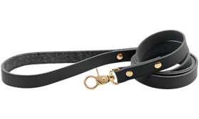 Laisse pour Chien en Cuir Véritable Haut de Gamme Laisse haut de gamme en cuir noir pour chien, 120 cm, durable, avec fermoir et rivets dorés pour un style luxueux.